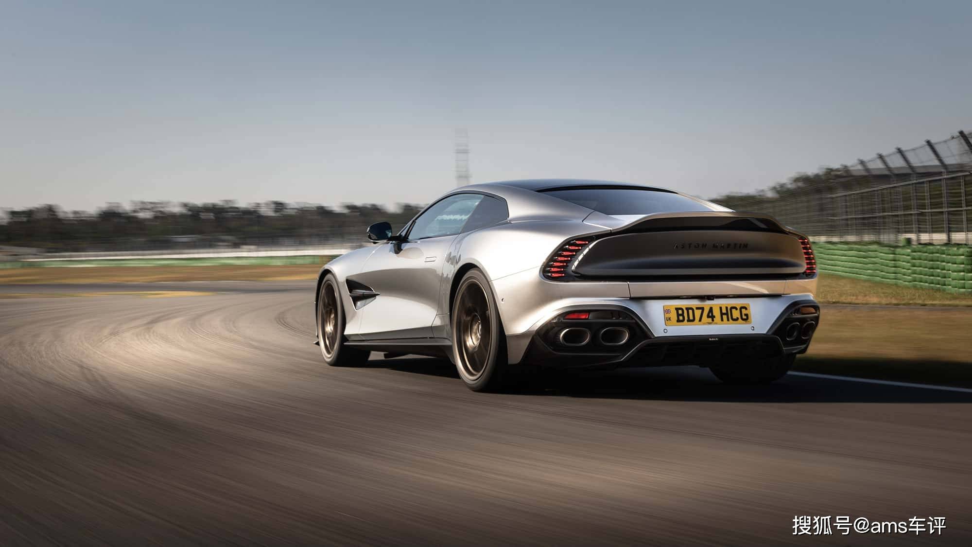 阿斯顿马丁逆转索伯车队,塞恩斯高光表现的简单介绍 阿斯顿马丁逆转索伯车队,塞恩斯高光表现的简单介绍