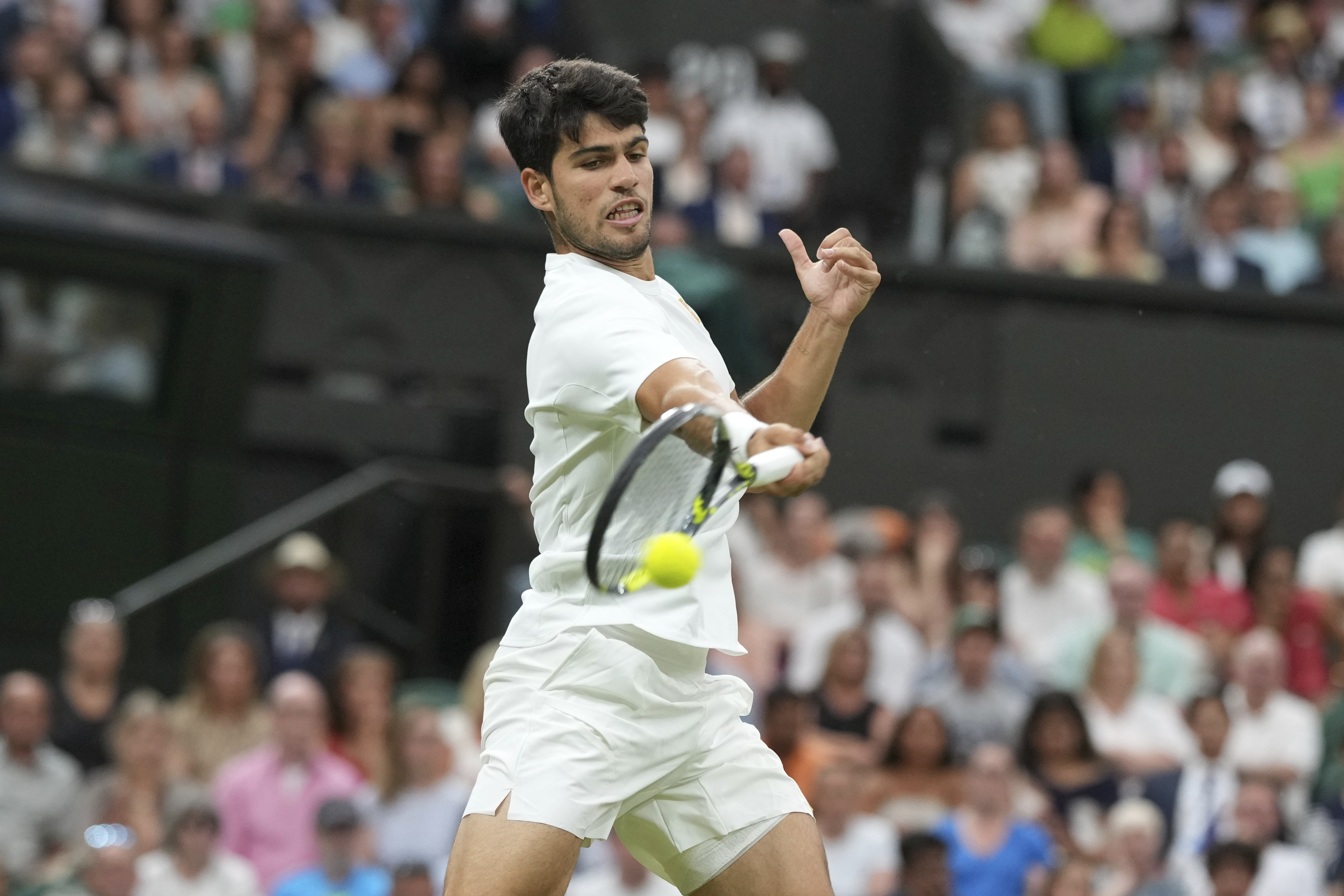 ATP总决赛碾压温网，阿尔卡拉斯惊艳四座