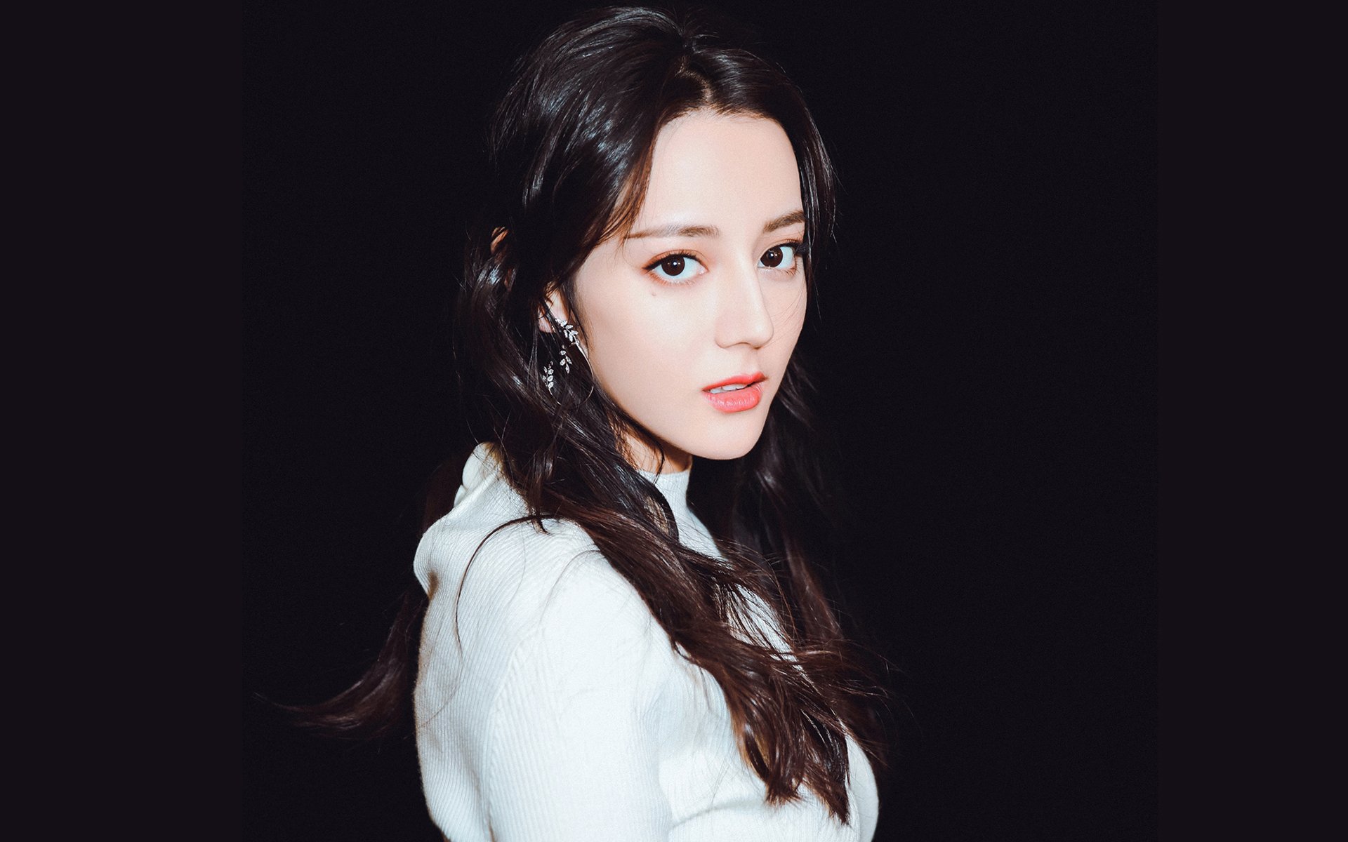 技术足球的冷门风暴，卡塔尔精妙战术压制荷兰，福登关键战展冷血本色