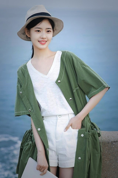 命运齿轮同时转动,里昂绝杀阿根廷与弗拉霍维奇接管意甲,足球的宿命与抗争