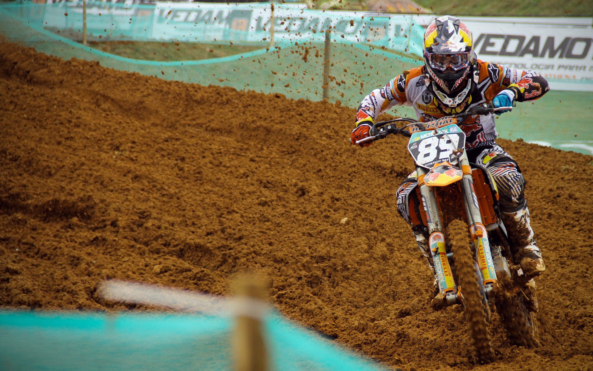 绝杀！福登手术刀传球划破安达卢西亚夜空，塞维利亚的救赎与亚特兰大的葬礼