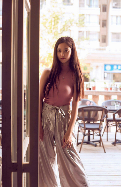 鲍尔系统永不断电,快船战术高压击溃广东